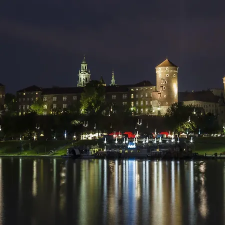 Ibis Centrum Szálloda 3*