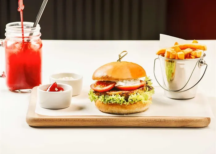 Ibis Centrum 호텔 3*