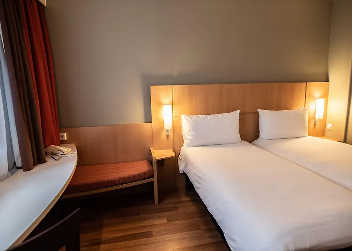 호텔 Ibis Centrum 3*