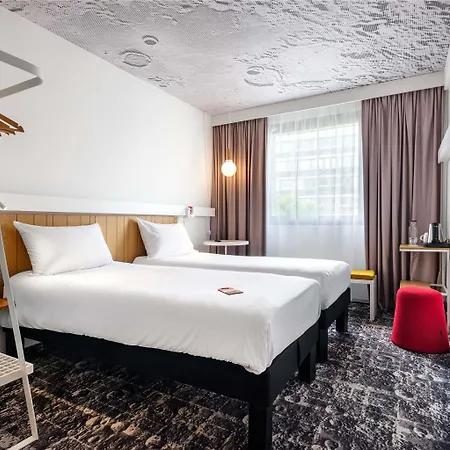 Ibis Centrum 3*